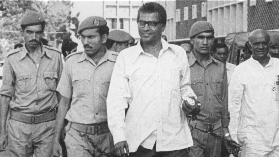 George Fernandes at a Delhi court after his arrest following the railway strike of 1974.