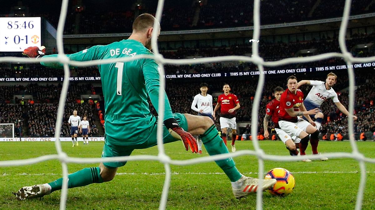 David De Gea pulled off a whopping eleven saves in the second half against Tottenham Hotspurs on Sunday.