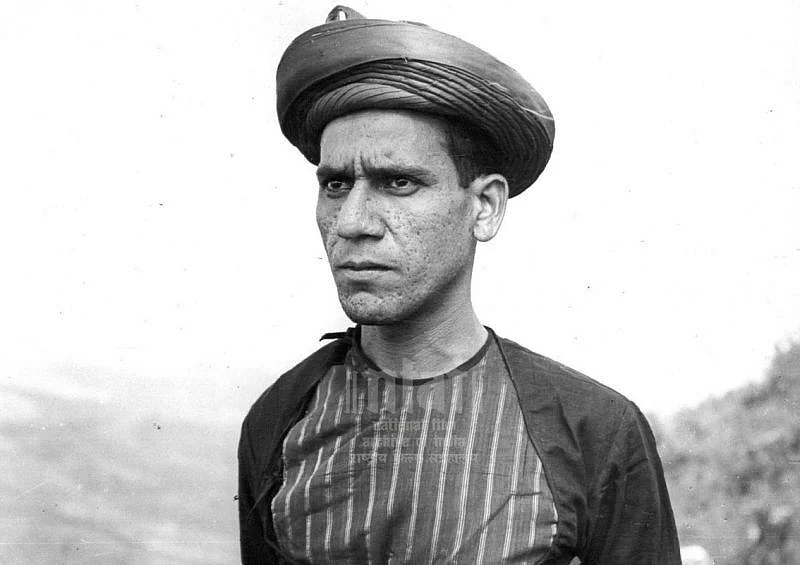 Om Puri in <i>Ghashiram Kotwal. </i>