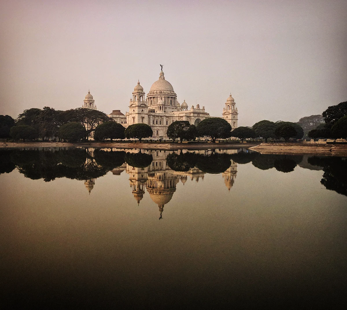 Sunrise at Victoria Memorial.