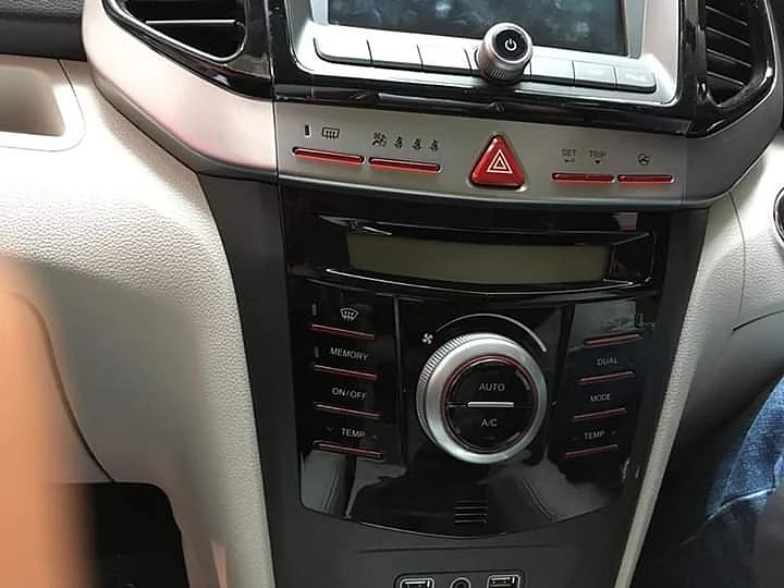 The XUV300 sports dual-zone automatic climate control, a first-in-segment feature. 