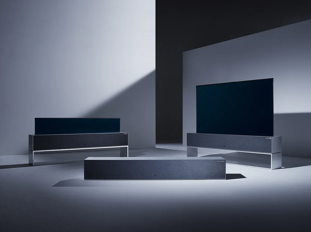 What the Rollable OLED TV from LG looks like. 
