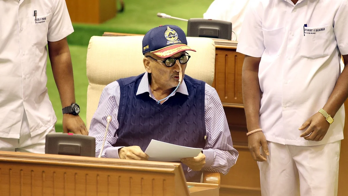 Ailing Goa Chief Minister Manohar Parrikar presents the annual state budget at Goa Assembly in Porvorim on 30 January 2019. 