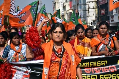Bhubaneswar: BJP Mahila Morcha workers led by party leader Roopa Ganguly, stage a demonstration against the Odisha government in Bhubaneswar, on Jan 21, 2019. (Photo: IANS)