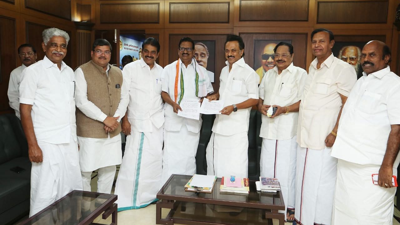 DMK President MK Stalin along with leaders after sealing the seat-sharing deal.