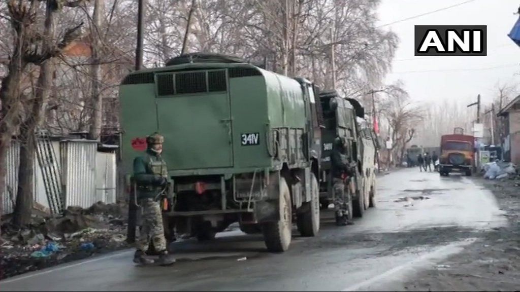 An encounter broke out between security forces and terrorists in Pulwama’s Pinglan area on Monday, 18 February.