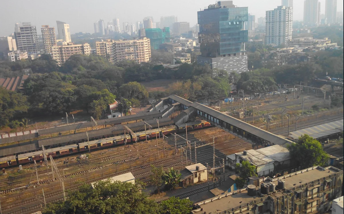 Parel station.