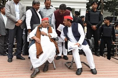 Lucknow: Samajwadi Party (SP) leaders Mulayam Singh Yadav and Akhilesh Yadav at party office in Lucknow on Feb 21, 2019. (Photo: IANS)