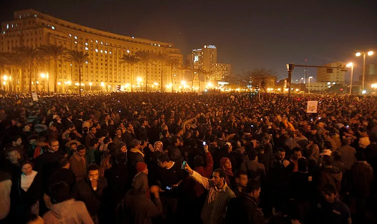 While this was happening in central Cairo, a leading newspaper was trying to distract Egyptians with other news reporting.