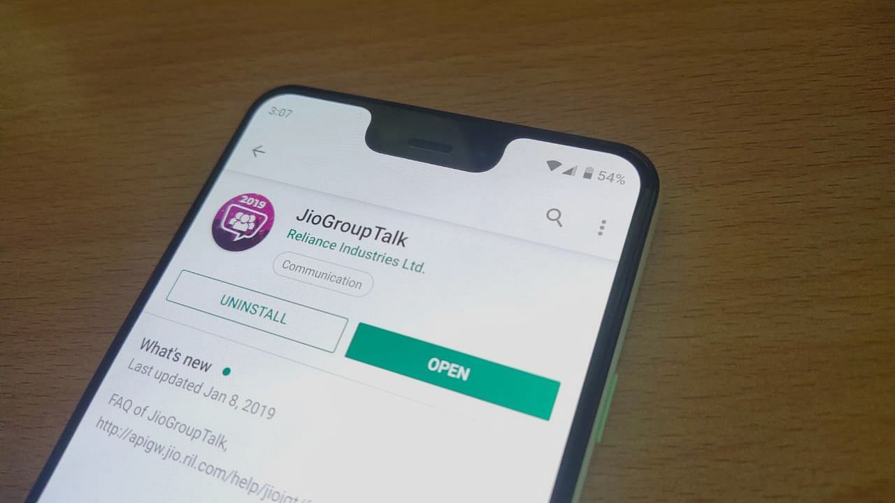 Jio Group Talk is available on Android and iOS.