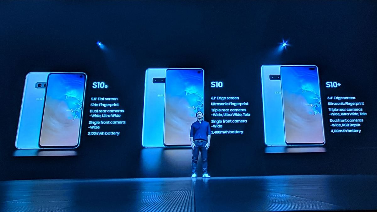 Samsung has launched  three Galaxy S10 phones featuring reverse wireless charging & three rear cameras.