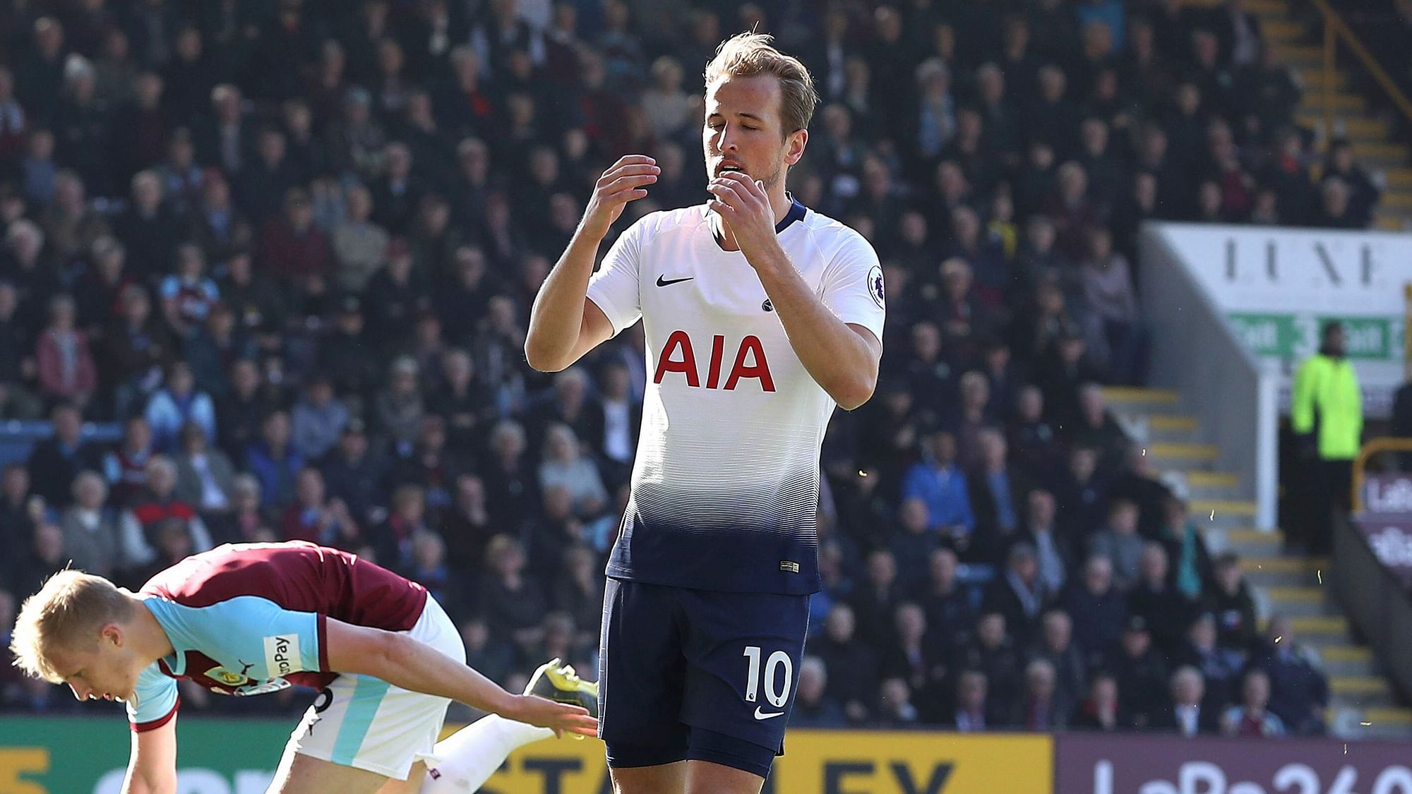 Despite Harry Kane making a scoring return from injury, Tottenham’s slim title chances faded further with a 2-1 loss at Burnley.