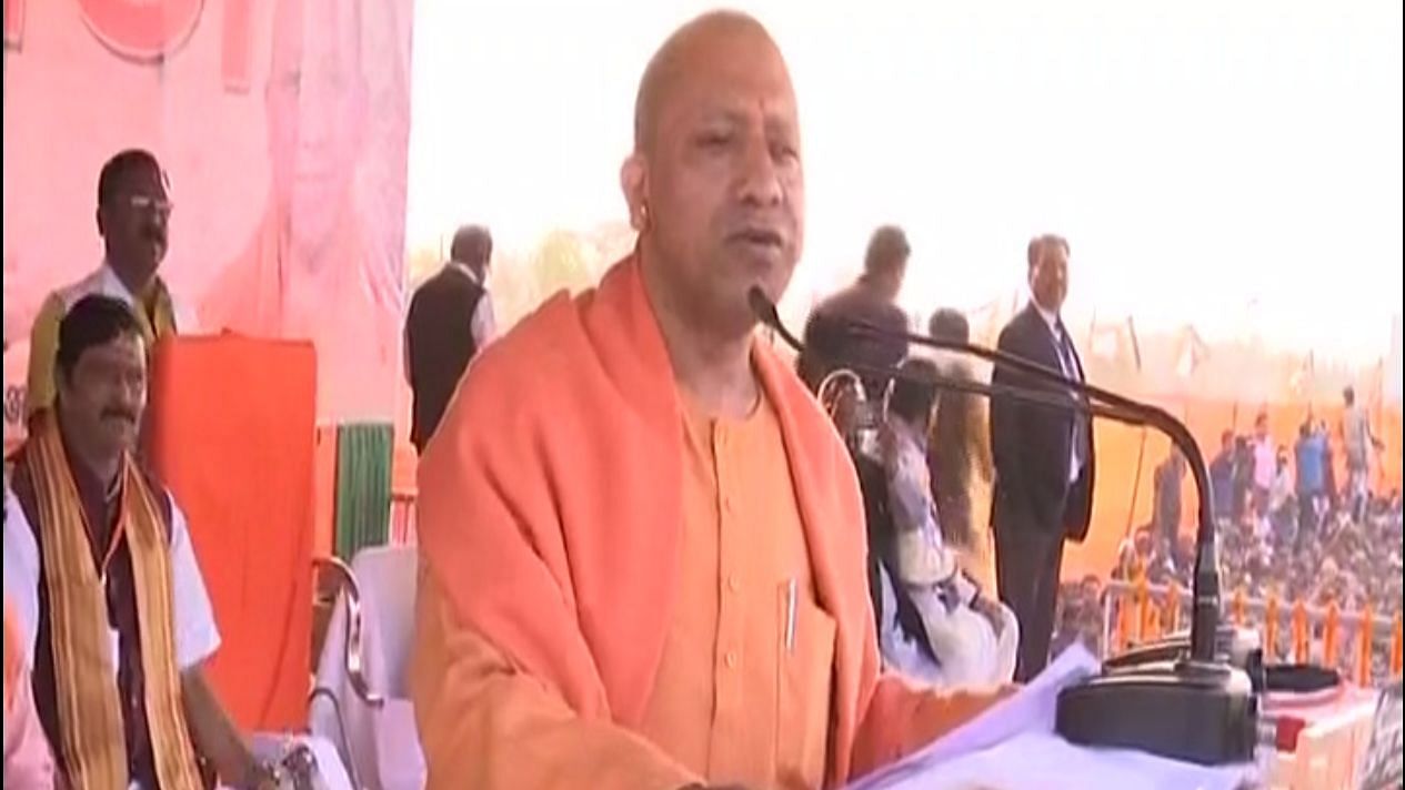 Yogi Adityanath at the rally in Purulia, West Bengal.&nbsp;