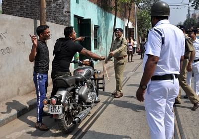 Several injured in clashes as police stop BJP bike rally in Bengal