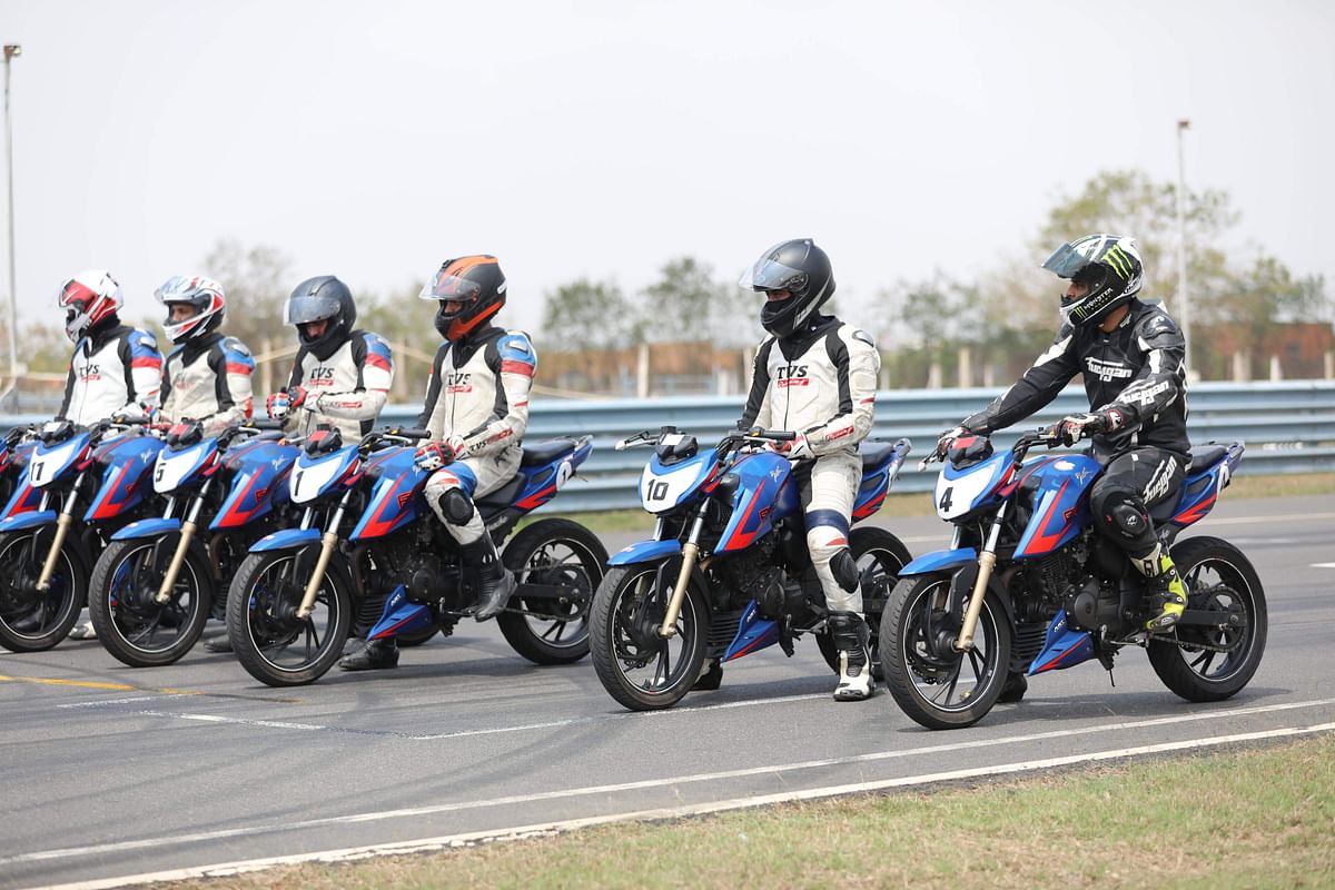 In order to participate in professional races in India, one needs a licence from the FMSCI and go through training.