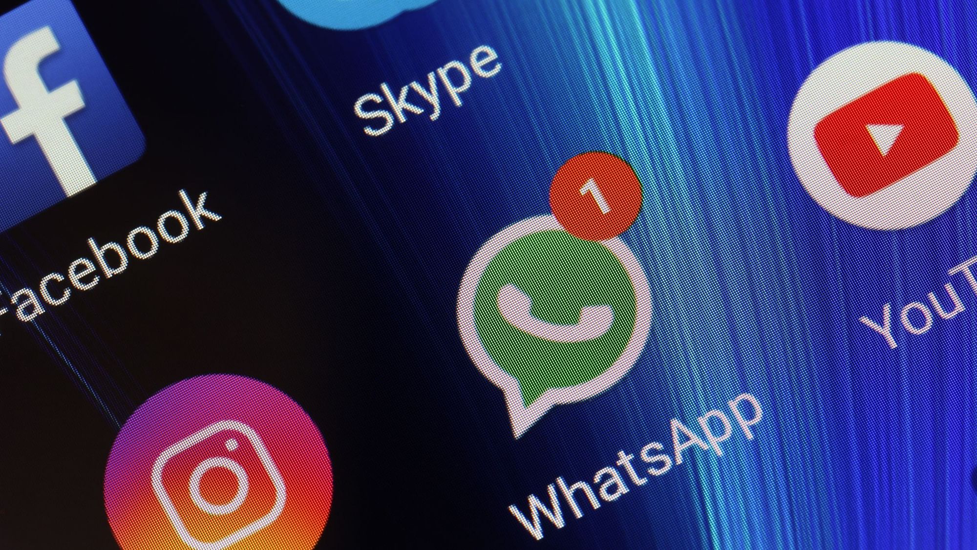 WhatsApp Android Update: WhatsApp New Sticker Pack, Wallpaper Dimming  Toggle Tipped in New Android Beta