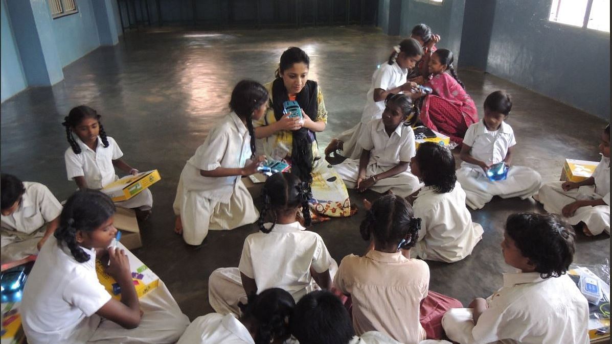 Aditi Prasad, founder of Indian Girls Code, teaching girls.