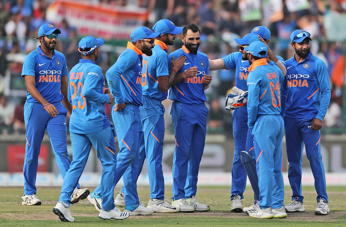 A controlled bowling effort in the death overs saw India restrict Australia to 272/9 in the series-deciding fifth ODI at New Delhi.