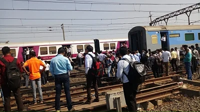 Thane: Coaches of Manmad-Mumbai Panchavati Express after its engine got uncoupled and started moving ahead, leaving the rest of the train behind, near Kalyan station in Maharashtra