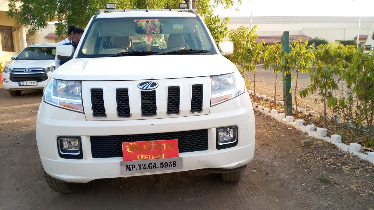 BJP MLA’s car with a chowkidar plate installed.