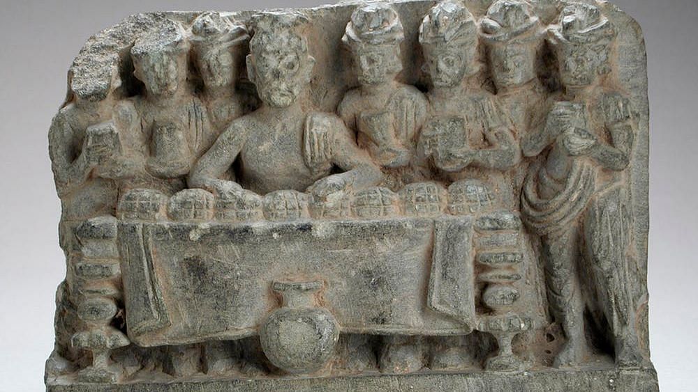 Robots Guarded Buddha’s Relics in a Legend of Ancient India