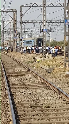 Thane: Coaches of Manmad-Mumbai Panchavati Express after its engine got uncoupled and started moving ahead, leaving the rest of the train behind, near Kalyan station in Maharashtra
