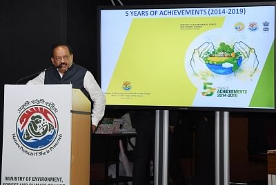 New Delhi: Union Science and Technology, Earth Sciences and Environment, Forest and Climate Change Minister Harsh Vardhan addresses at the release of the India Cooling Action Plan (ICAP), in New Delhi, on March 8, 2019. (Photo: IANS/PIB)