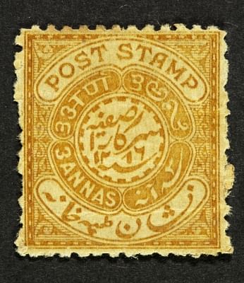 Post Stamp and Postage: The stamps used for everyday purposes evolved over a period of time. These stamps though commonly used in Hyderabad were unique because they featured the value of the stamp in four different languagesMarathi, Telugu, English and Persian and later in Urdu. Year of Issue for Post Stamp: 1871 CE. (Photo Credit: The Ewari Collection)