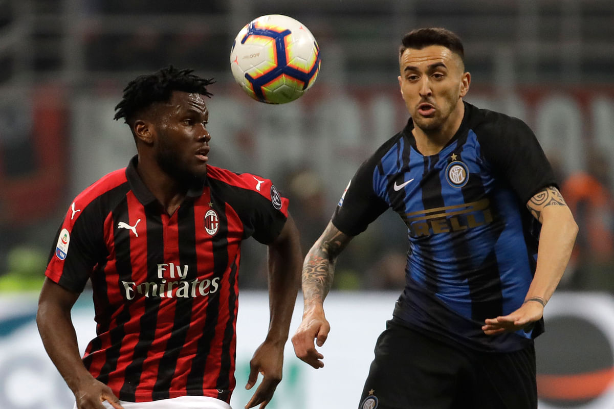 Franck Kessie and Lucas Biglia got into an altercation on the bench during AC Milan’s 3-2 loss to Intern Milan.