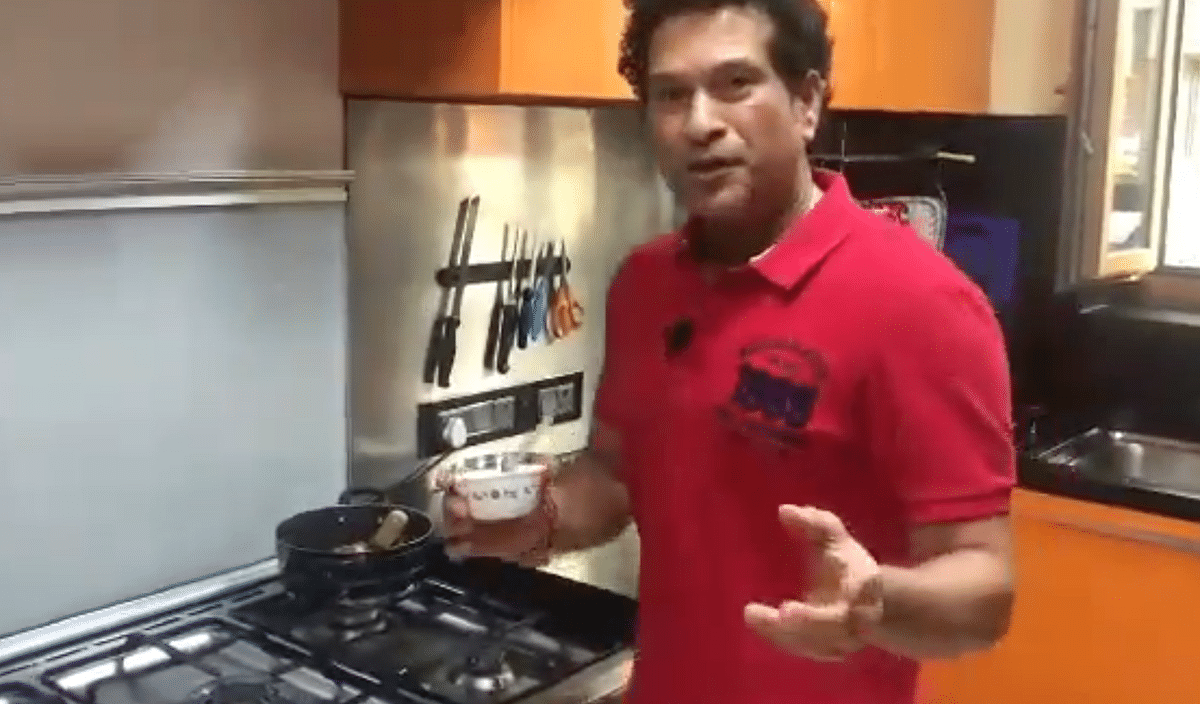 Sachin Tendulkar plays chef for mother and wife on Women’s Day.