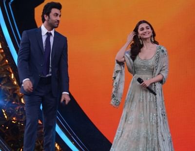 Mumbai:Actors Ranbir Kapoor and Alia Bhatt at Umang Awards 2019 in Mumbai on Jan. 27, 2019 (Photo: IANS)