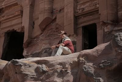 Josh Gates at Egypt for Expedition Unknown : Egypt Live. (Photo Source: Discovery)