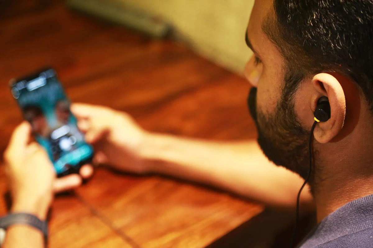 The Realme Buds are bass-heavy earphones priced under Rs 500.