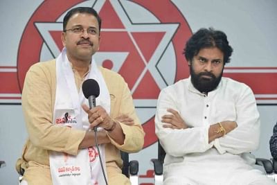 Ex-CBI Jt Director Lakshminarayana joins Jana Sena