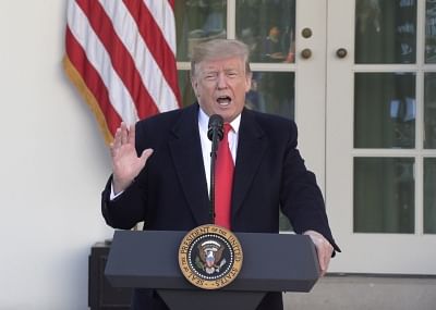 WASHINGTON, Jan. 25, 2019 (Xinhua) -- U.S. President Donald Trump speaks at the White House in Washington D.C., the United States, on Jan. 25, 2019. U.S. President Donald Trump said Friday that a deal has been reached to reopen the U.S. government, and that he would sign a bill to fund the government until Feb. 15. (Xinhua/Hu Yousong/IANS)