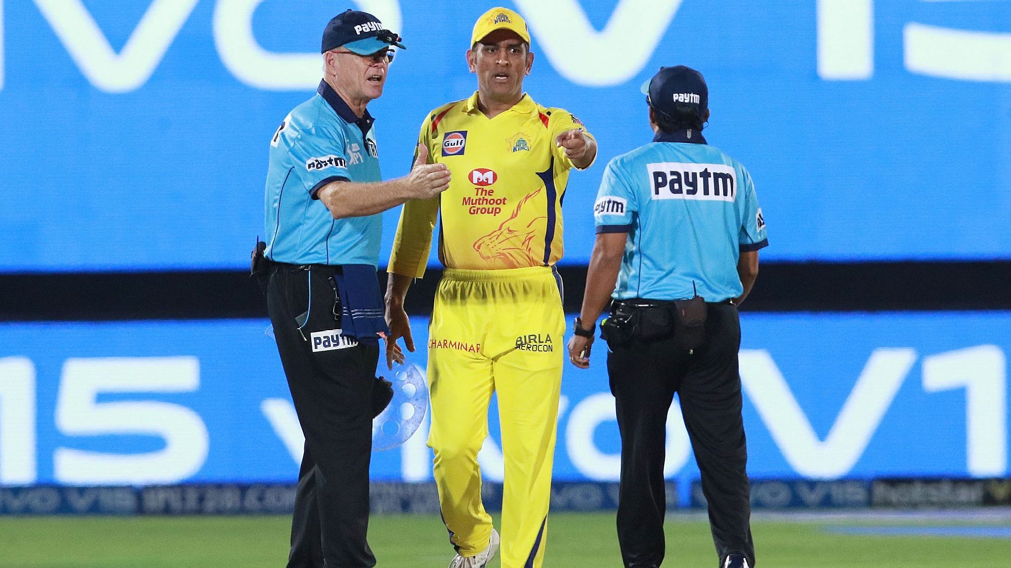Dhoni was seen shouting ‘No ball’ from the dug-out as Ravindra Jadeja was seen arguing with the umpire.