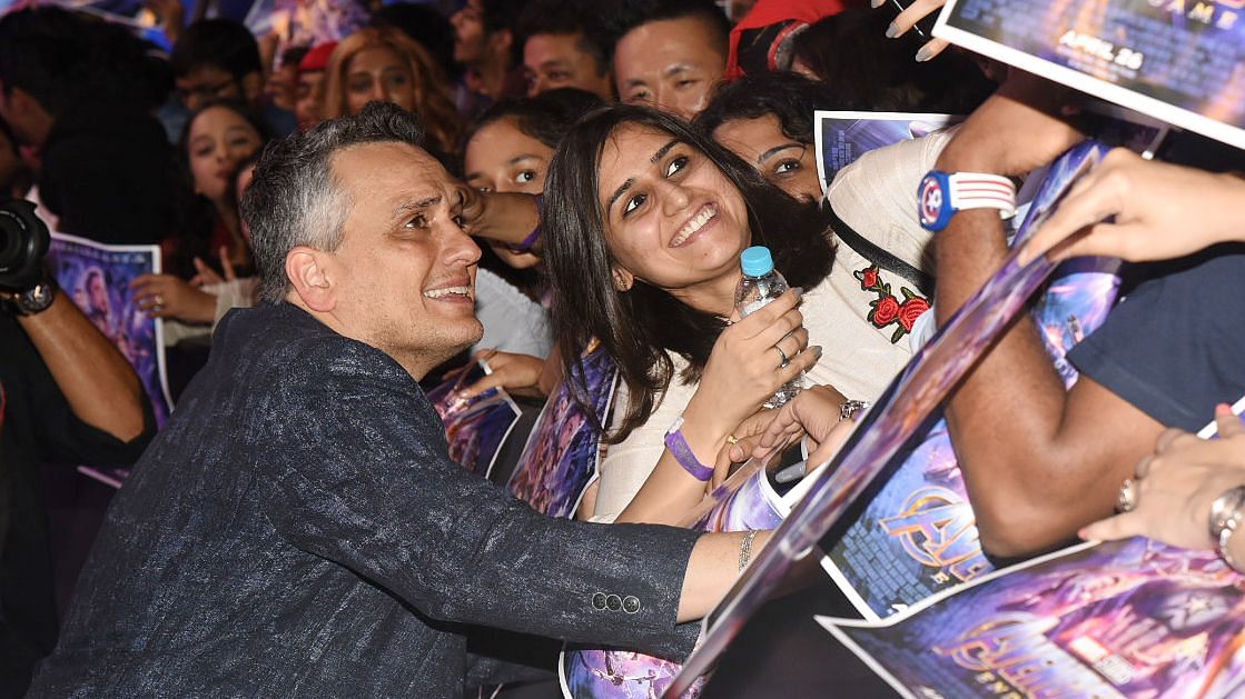 Joe Russo clicks a selfie with a fan at an <i>Avengers: Endgame</i> event in India.&nbsp;