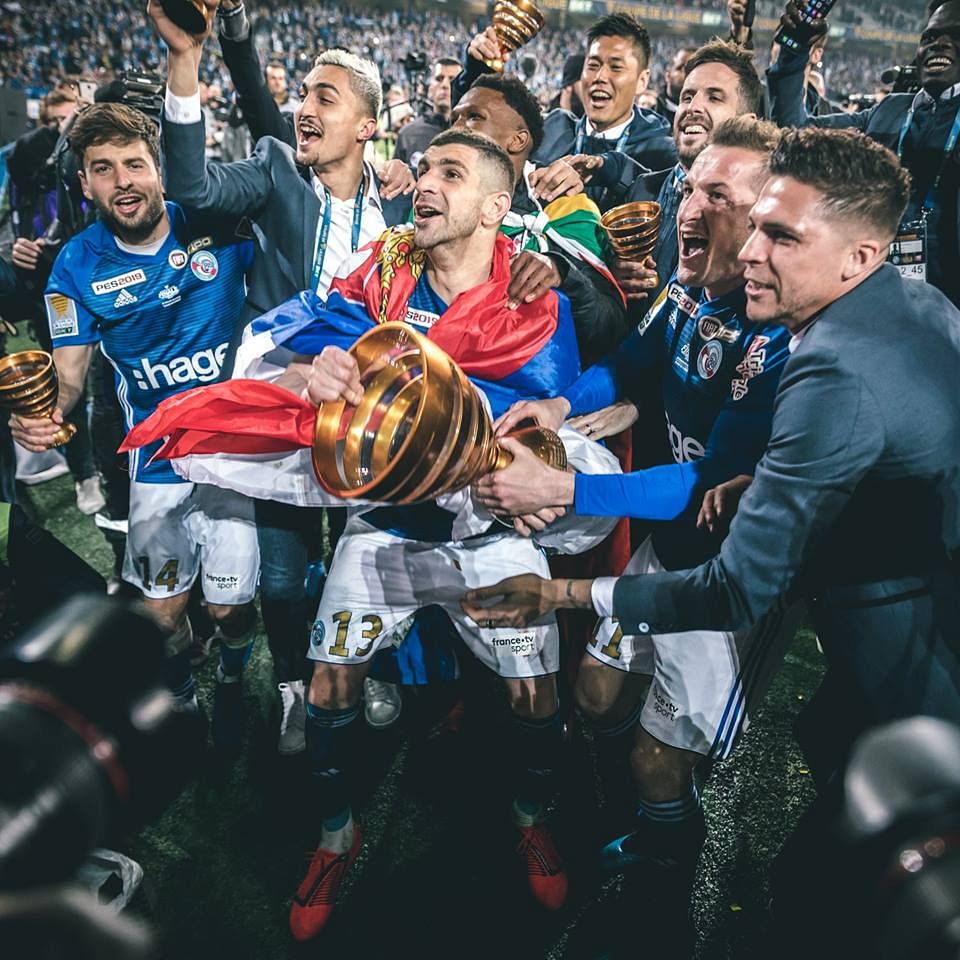 Strasbourg won the French League Cup for the third time defeating Guingamp 4-1 in a penalty shootout.