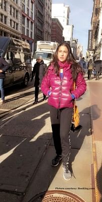 Sara Ali Khan chills in NYC with friends