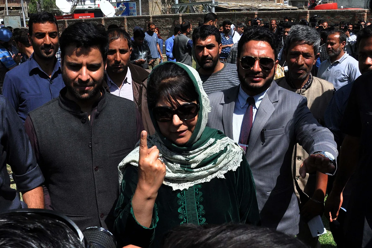 Three-Phase Polling Fails to Attract Voters in J&K’s Anantnag