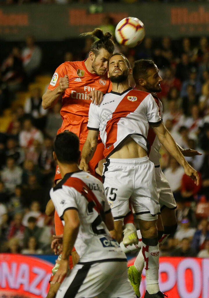 In the fight for the final Champions League place, Valencia lost 1-0 to Eibar, Sevilla also lost 1-0 at Girona.