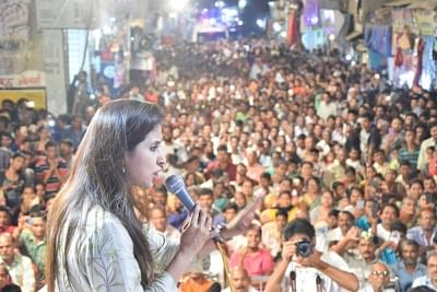 Mumbai: Actress and Congress