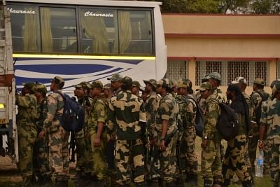 Asansol: Paramilitary forces arrive in West Bengal