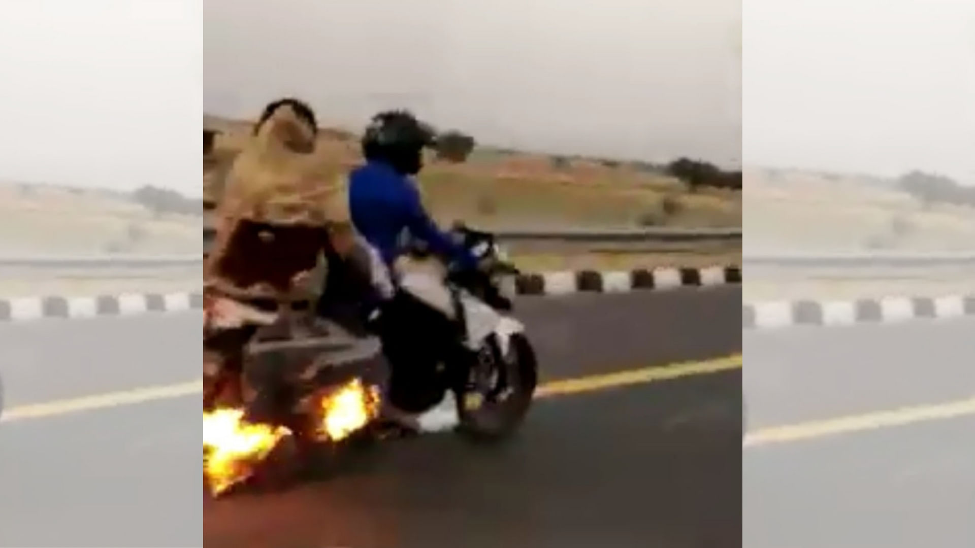 Bike caught of fire on the Agra-Lucknow expressway.
