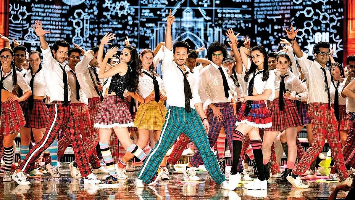 Tara, Tiger and Ananya groove to the new SOTY 2 song. 