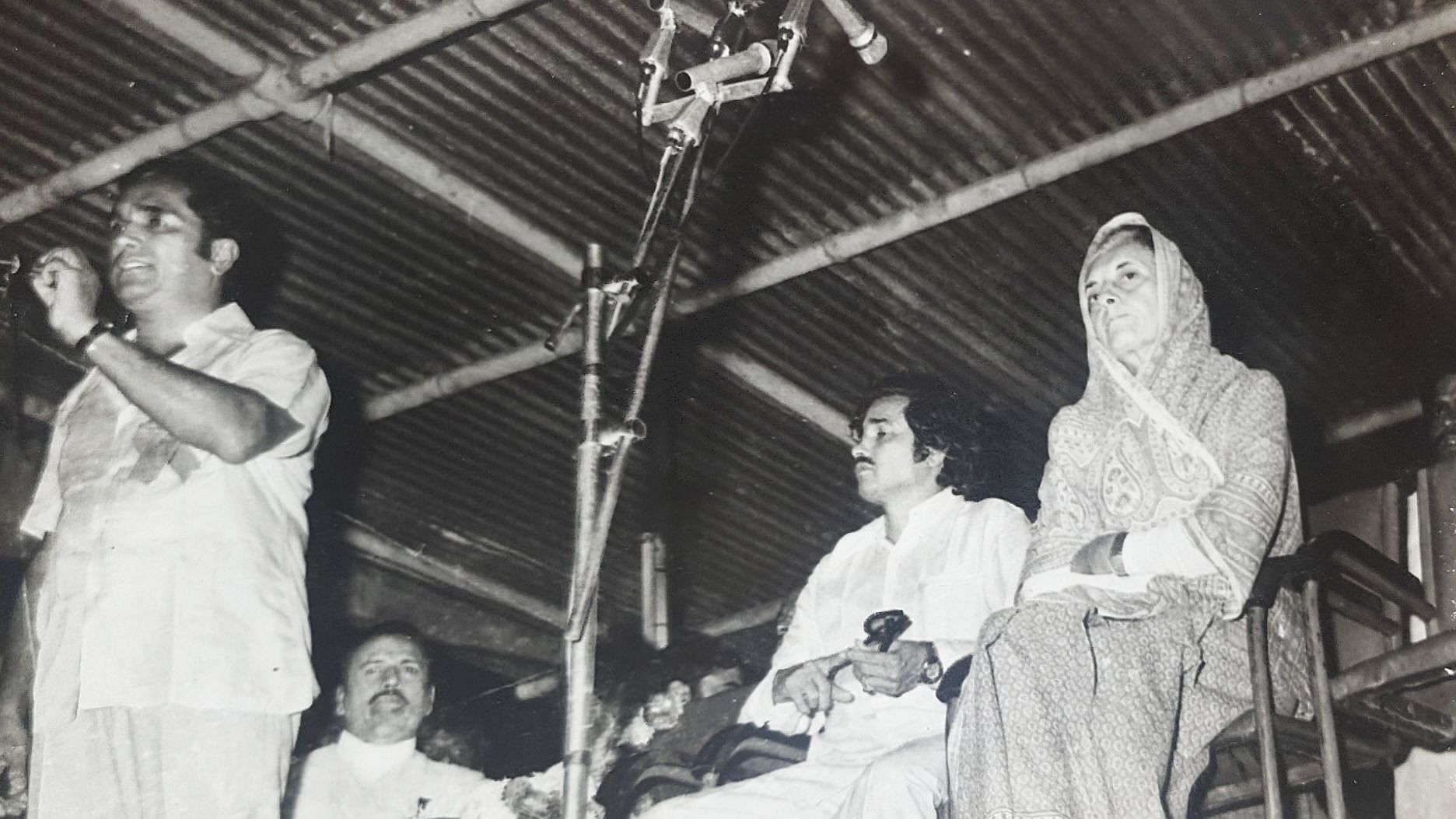 Indira Gandhi during her election campaign in Chikkamagaluru in 1978.&nbsp;