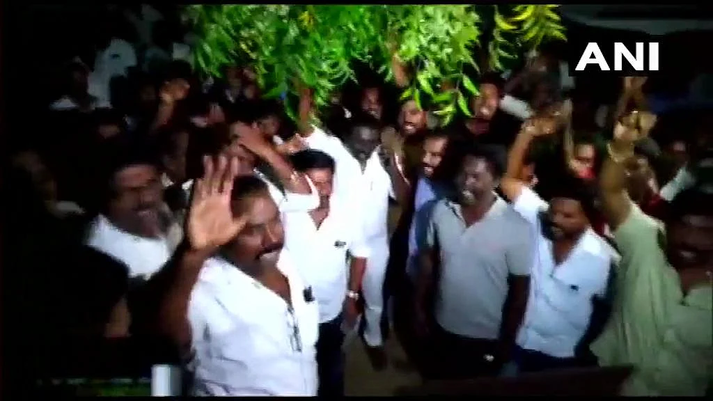 DMK workers also staged a protest over the raids.