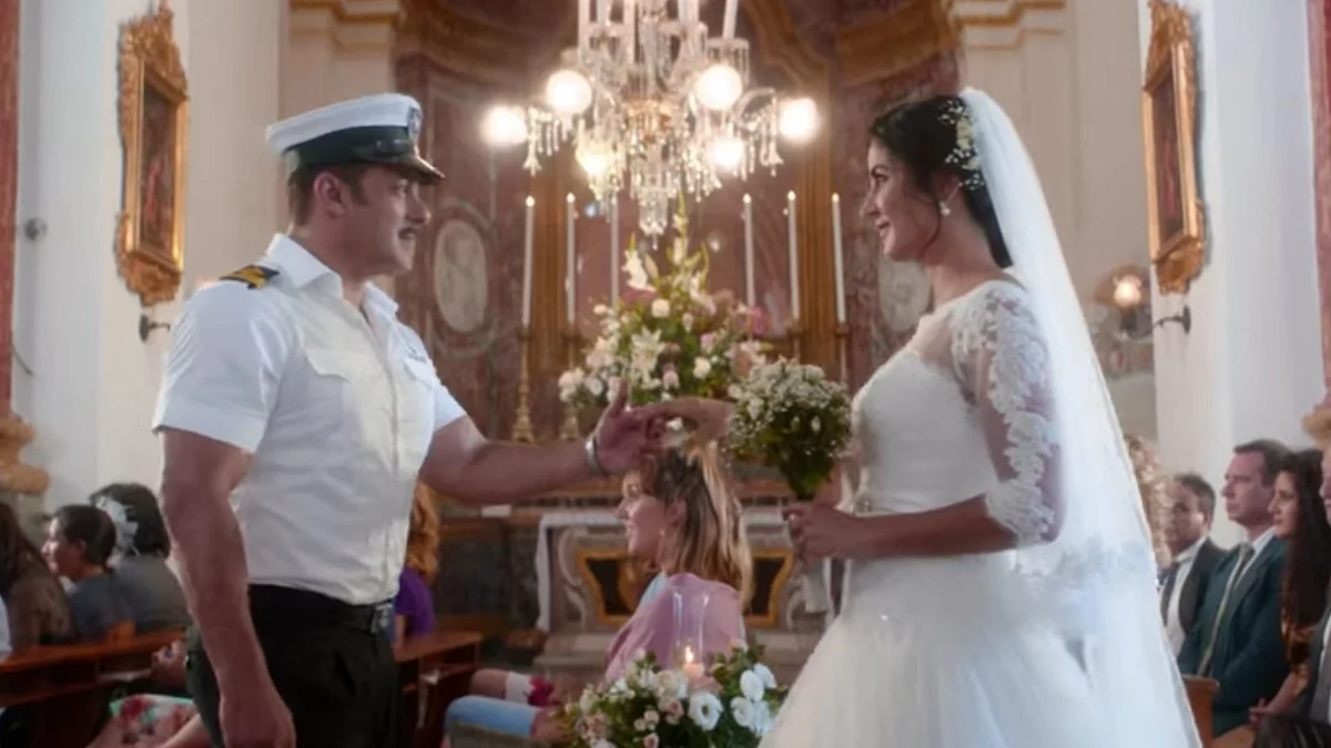 Salman Khan and Katrina Kaif in ‘Turpeya’ from <i>Bharat</i>.