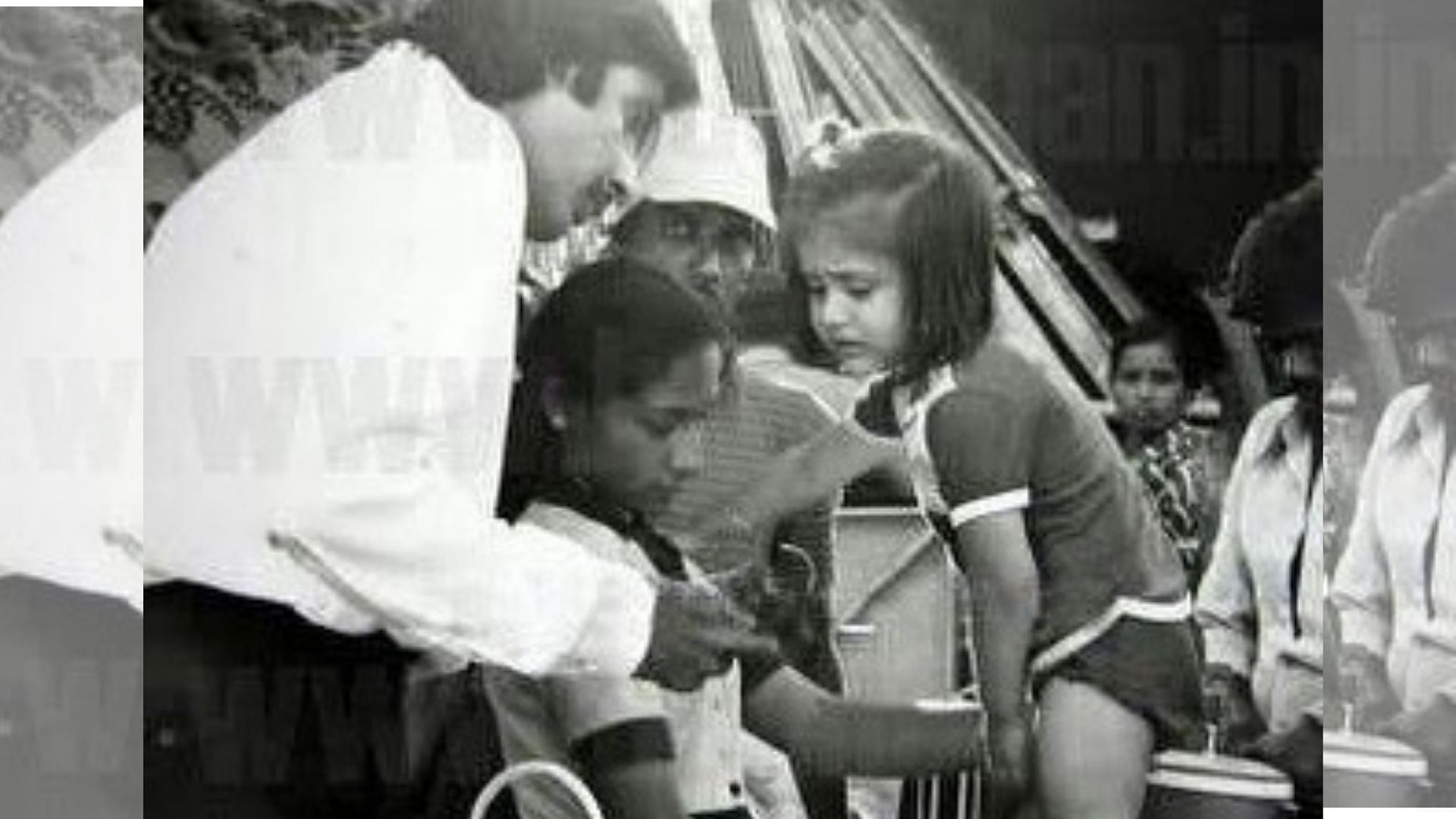 Amitabh Bachchan and Kareena Kapoor.