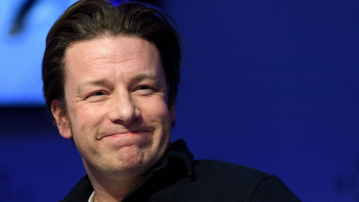 Chef Jamie Oliver’s Restaurant Chain Collapses, 1,300 Jobs at Risk